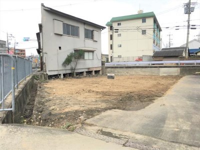 ●近鉄南大阪線「高田市駅」から徒歩５分
●建売、テナント用地としておススメ