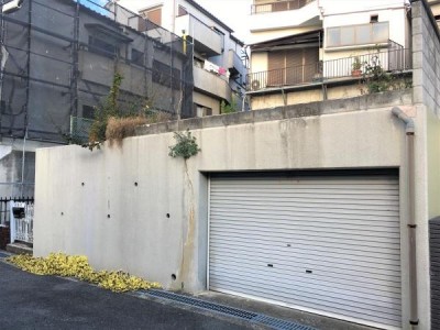 ●住宅用地としておススメ
●前面道路もスッキリした土地
●堀込み駐車場有り