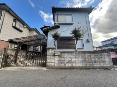 ●リフォーム済み（洗面台、トイレ入れ替え、クロス全面等）
●閑静な住宅街で子育てにも安心
