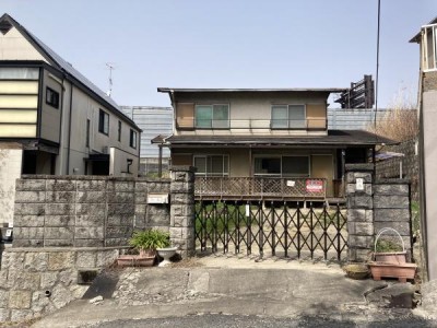 ●4LDK●駐車スペース2台あり●関屋駅徒歩約8分(600m）●土地約74坪
