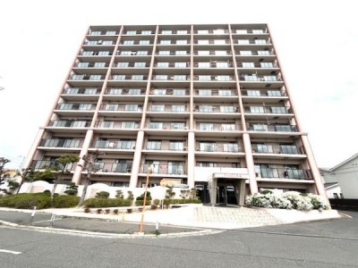 京都市伏見区・南区・東山区・下京区・右京区を中心とする不動産売買のセンチュリー21ハウスマーケット｜スタッフのオススメ物件や、オープンハウス・現地説明会など最新情報をお届け ●リフォーム（クロス全面・フローリング・トイレ・洗面台・ユニットバス）済み
●風通し良好！！
●平成7年6月建築！