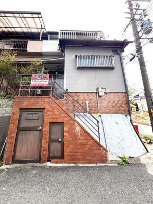 ●収益、実住居におススメ
●最寄り駅から徒歩約7分
●リフォームの見積もりは無料。お気軽にご相談ください。