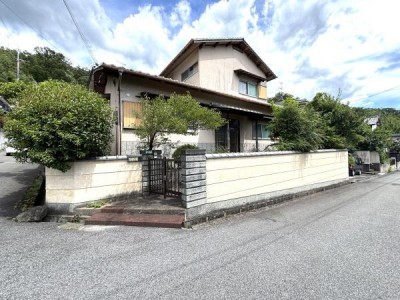 ●眺望良く、実住居におススメ
●JR線・近鉄線の2沿線利用可
