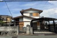 ●リフォーム物件にもおススメ
●建築条件無し土地
●西側道路、東側池の為日当たり良好
●住所:堺市美原区青南台1丁目2-14
●室内綺麗にお使いです