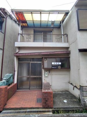 ●リフォーム物件にもおススメ
●住所：堺市北区南花田町240-26
●即入居可能です
●上下水、都市ガス
