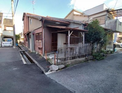 京都市伏見区・南区・東山区・下京区・右京区を中心とする不動産売買のセンチュリー21ハウスマーケット｜スタッフのオススメ物件や、オープンハウス・現地説明会など最新情報をお届け ●角地の為日当たり良好
●住所：茨木市戸伏町8-6
●建築条件無し土地
※都市計画道路事業決定済みの為、用地買収あり
※用地買収予定地は増減の可能性あり



