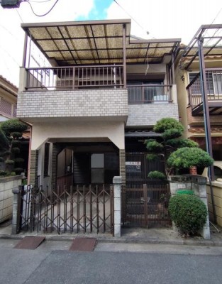 京都市伏見区・南区・東山区・下京区・右京区を中心とする不動産売買のセンチュリー21ハウスマーケット｜スタッフのオススメ物件や、オープンハウス・現地説明会など最新情報をお届け ●リフォーム物件にもおススメ
●南向きの為日当たり良好
●住所：東大阪市菱屋東2丁目11-48
●建築条件無し土地

