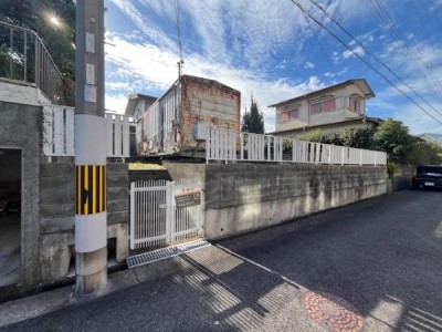 ●釣り好きの方の素泊まり用などにピッタリ
●海が近いので散歩好きな方にピッタリ
●建て替え用地にも使えます