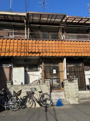 京都市伏見区・南区・東山区・下京区・右京区を中心とする不動産売買のセンチュリー21ハウスマーケット｜スタッフのオススメ物件や、オープンハウス・現地説明会など最新情報をお届け ●オーナーチェンジ物件、賃料月額35000円(年額420000円)●表面利回り12％