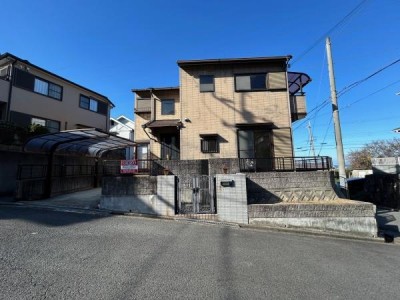 京都市伏見区・南区・東山区・下京区・右京区を中心とする不動産売買のセンチュリー21ハウスマーケット｜スタッフのオススメ物件や、オープンハウス・現地説明会など最新情報をお届け ●令和7年12月リフォーム済み(内装：全室壁天井クロス張替、畳表替え、洗面台・トイレ・風呂・キッチン入替、給湯器交換　外装：屋根塗装、破風塗装)