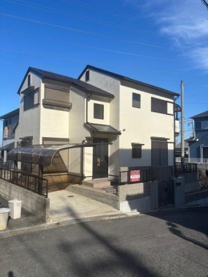 京都市伏見区・南区・東山区・下京区・右京区を中心とする不動産売買のセンチュリー21ハウスマーケット｜スタッフのオススメ物件や、オープンハウス・現地説明会など最新情報をお届け ●令和7年12月リフォーム済み(内装：全室壁天井クロス張替、畳表替え、洗面台・トイレ・風呂・キッチン入替、給湯器交換　外装：屋根塗装、破風塗装)、外壁塗り替え