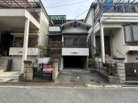 ●4DK●都市ガス、本下水●車庫有り(車両の制限有り)●ガレージ内に広い物置スペース有●リフォーム見積もり無料！