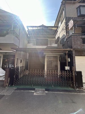 京都市伏見区・南区・東山区・下京区・右京区を中心とする不動産売買のセンチュリー21ハウスマーケット｜スタッフのオススメ物件や、オープンハウス・現地説明会など最新情報をお届け ●倉庫利用としておすすめ●沖小学校徒歩約2分●第二中学校徒歩約9分●コーナン門真大橋店迄約1.2キロメートル●ららぽーとコストコ門真迄約2.9キロメートル