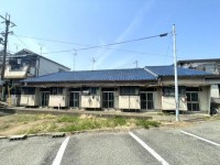 ●古家付土地売買
●５件並びの長屋
●収益物件にピッタリ
●全て現状有姿となります
●再建築可（460-1、460-3、460-8、460-9、全４筆所有）