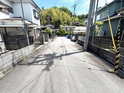 京都市伏見区・南区・東山区・下京区・右京区を中心とする不動産売買のセンチュリー21ハウスマーケット｜スタッフのオススメ物件や、オープンハウス・現地説明会など最新情報をお届け ●実住居・収益・建替え用地としてもおススメ
●閑静な住宅地です