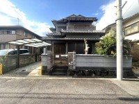 ☆リフォーム（クロス・CF張替え、トイレ入れ替え、その他）
☆閑静な住宅街で子育てにも最適
☆駐車場付きでお車をお持ちの方も安心