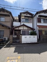 京都市伏見区・南区・東山区・下京区・右京区を中心とする不動産売買のセンチュリー21ハウスマーケット｜スタッフのオススメ物件や、オープンハウス・現地説明会など最新情報をお届け ●4DK●閑静な住宅地●都市ガス、本下水●収益物件にオススメ